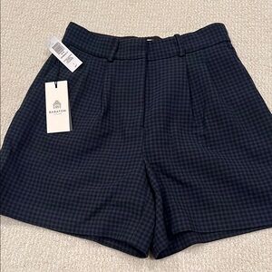 NWT Aritzia Babaton Kennedy Shorts 5”